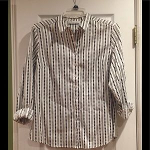New York & Company Black White Button Shirt Med